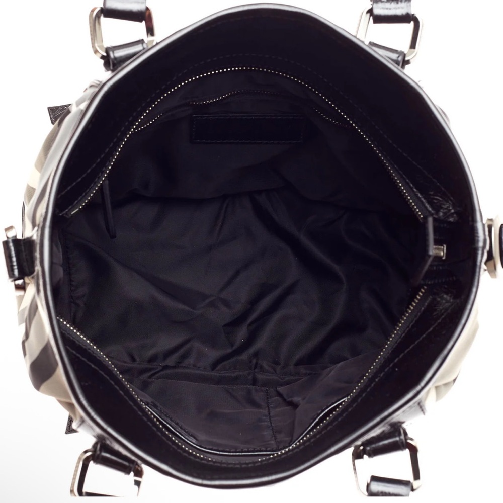 ❌❌SOLD❌❌Burberry Lowry Convertible Tote Beat Check Nylon - Picture 6 of 11